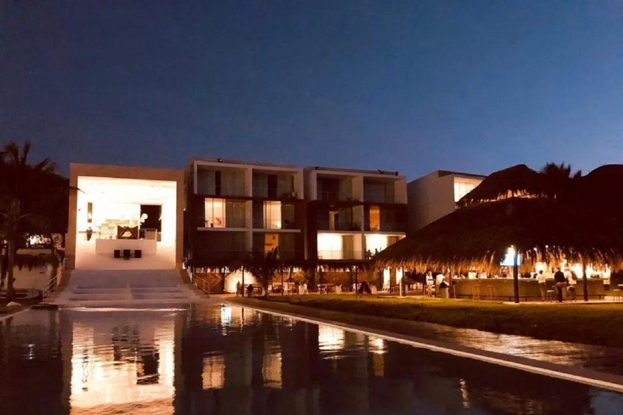 Socialtel Mancora Hotel Exterior photo