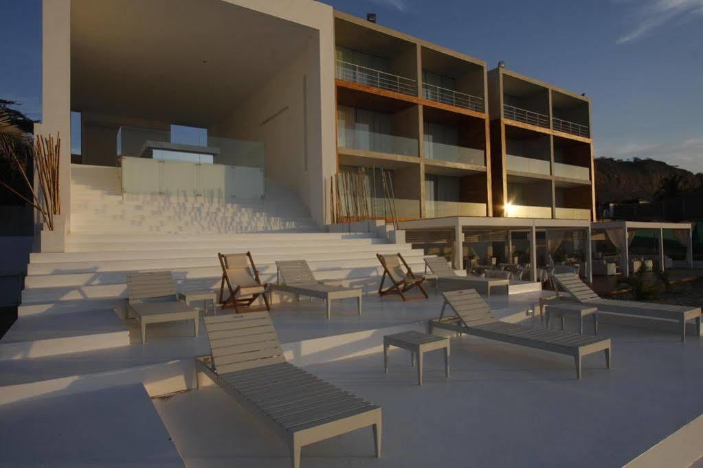 Socialtel Mancora Hotel Exterior photo